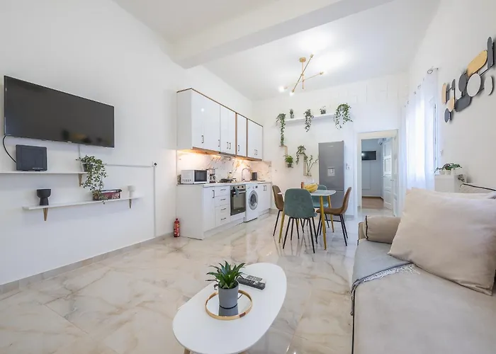 Modern Apartment 200M From Acropolis 100Mbps Netflix
